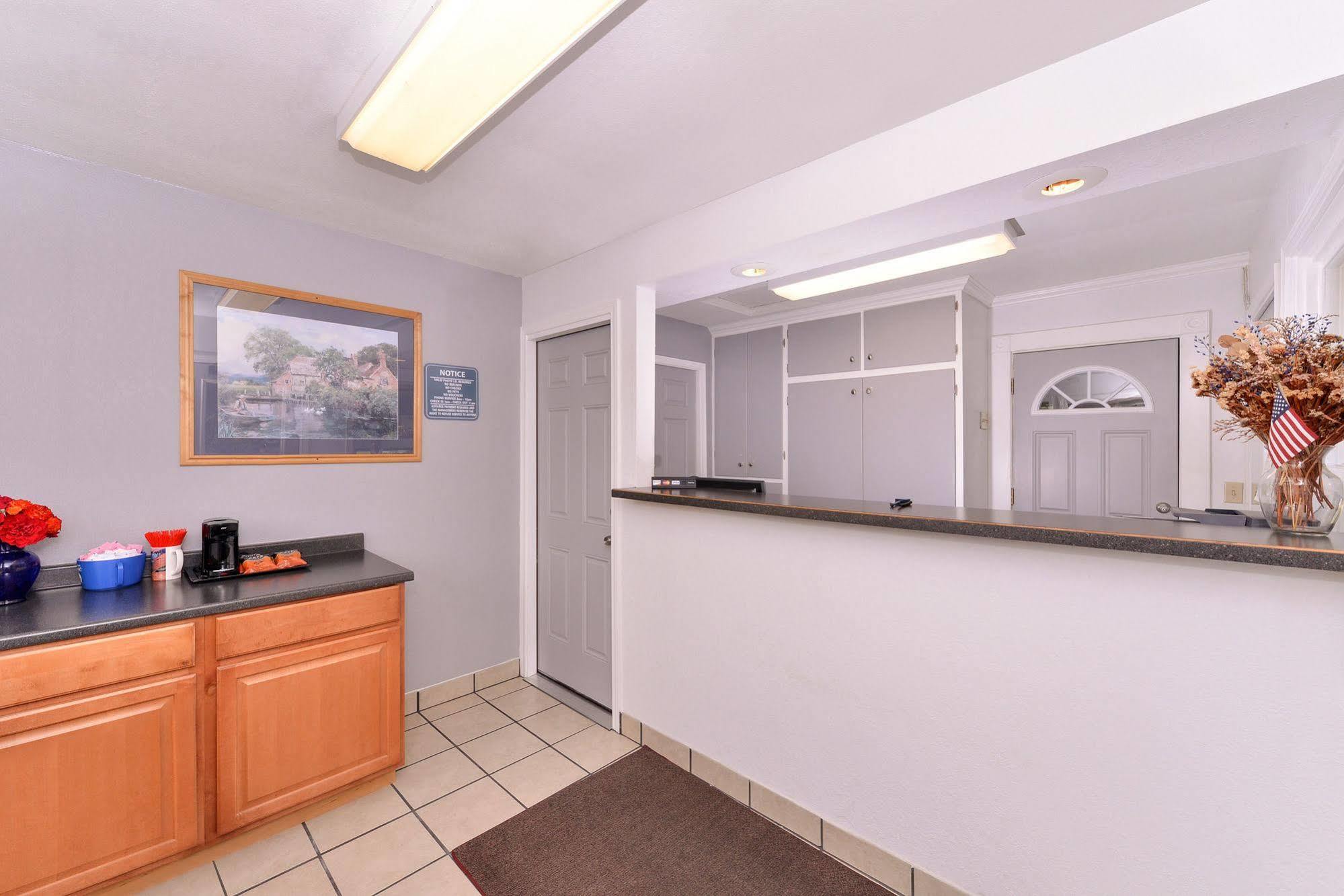 Corvallis Budget Inn ภายนอก รูปภาพ